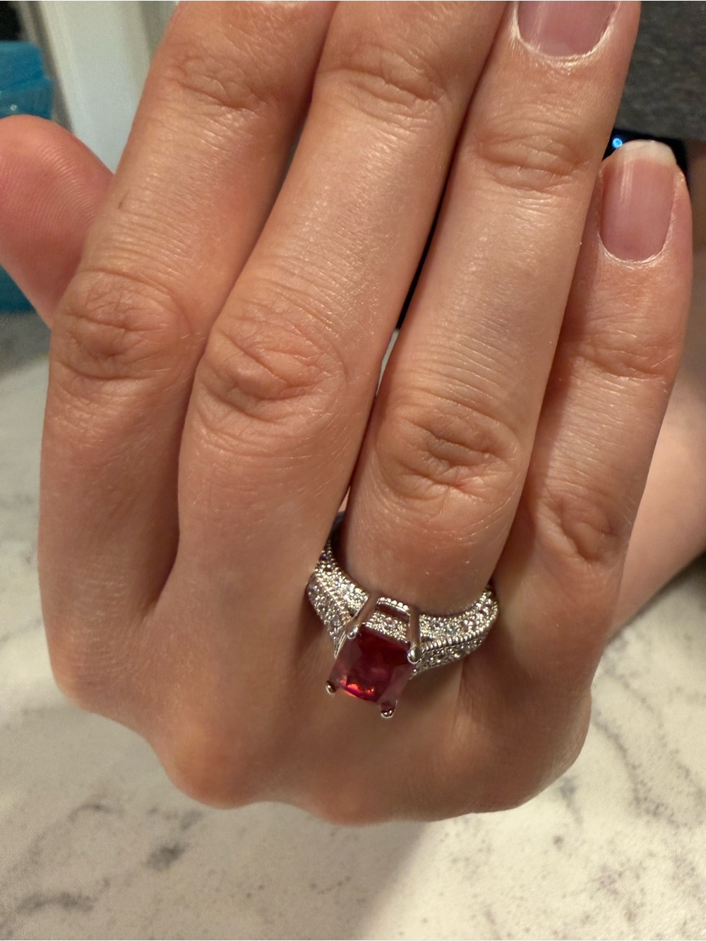 Beautiful Ruby ring (Sz 8) - Picture 2 of 8